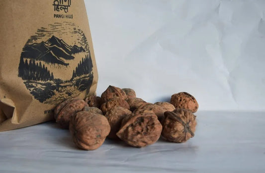 Walnut (with shell)